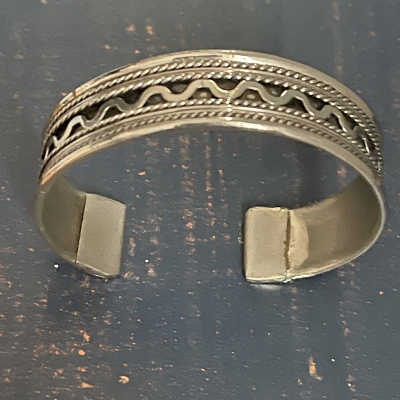 Vintage Silver Cuff - Picture 2 of 6